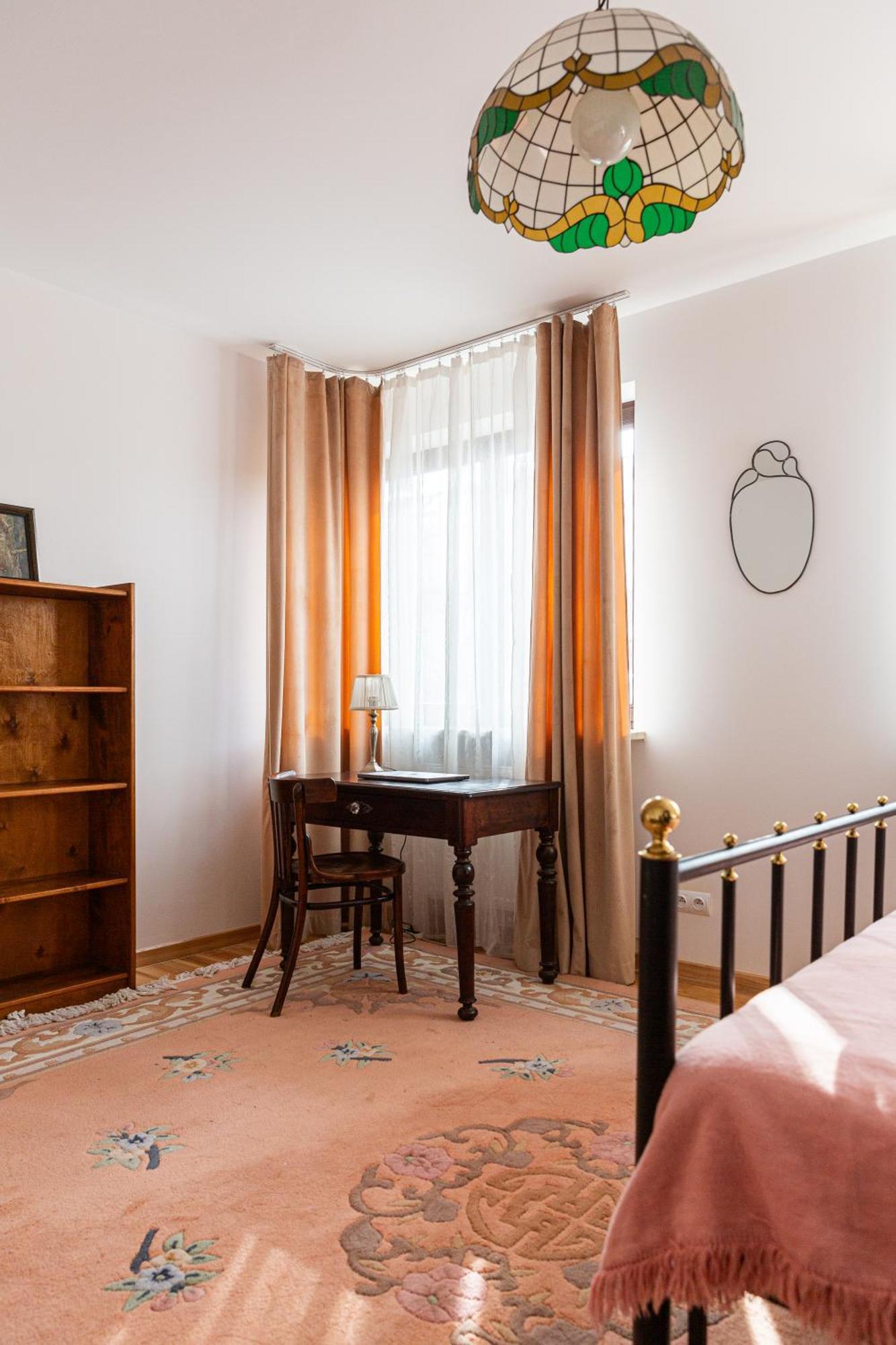 Pink Rose Suite Józefów Eksteriør billede